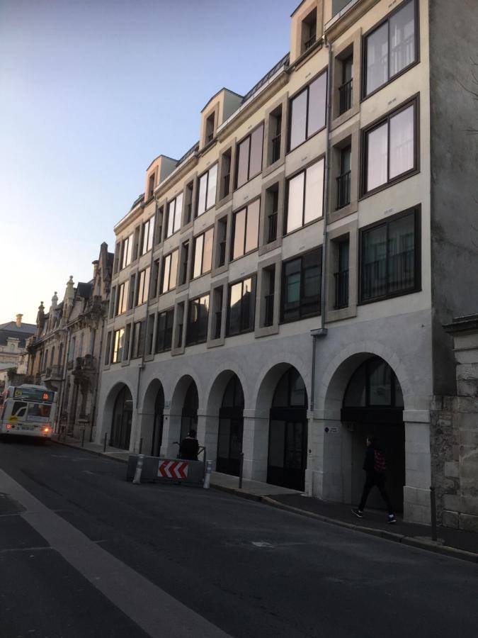 La Rochelle Grosse Horloge / Port Lägenhet Exteriör bild
